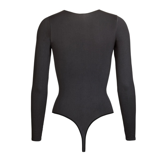 SKIMS ESSENTIAL CREW NECK LONG SLEEVE BODYSUIT NWT S/M Onyx Black - Picture 4 of 8